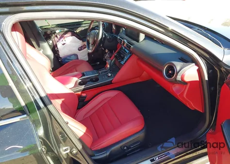 2021 Lexus Is 350 F Sport z USA, uszkodzony, nr VIN JTHGZ1E21M5022147